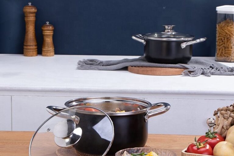 4pcs Enamel Cast Iron Cookware Set Stylish Design