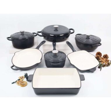 7-Piece Red Cast Iron Nonstick Cookware Set for Kitchen Use